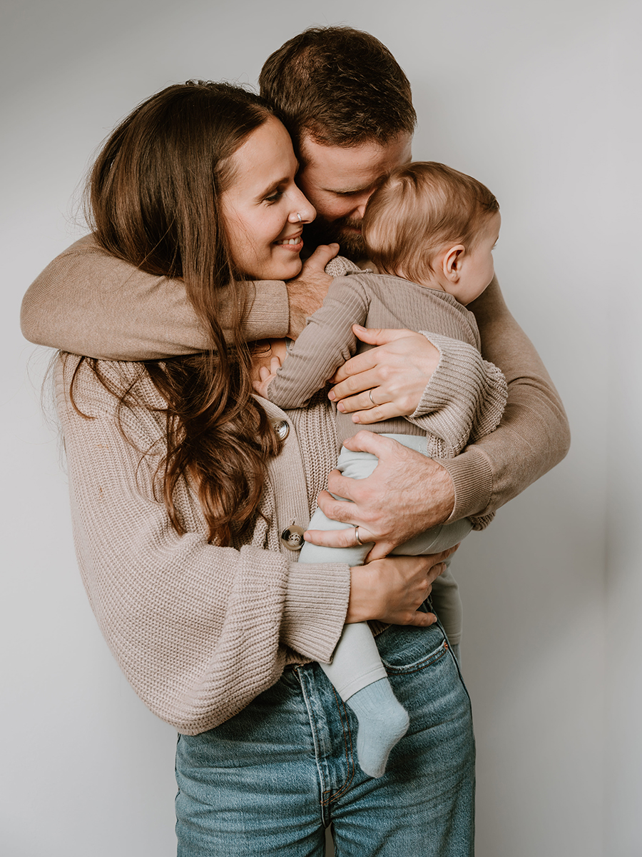 majka otac i dijete na profesionalnom fotografiranju u Zagrebu